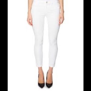 Guess white jeans “Cindy” fit low-rise power skinny sz 27